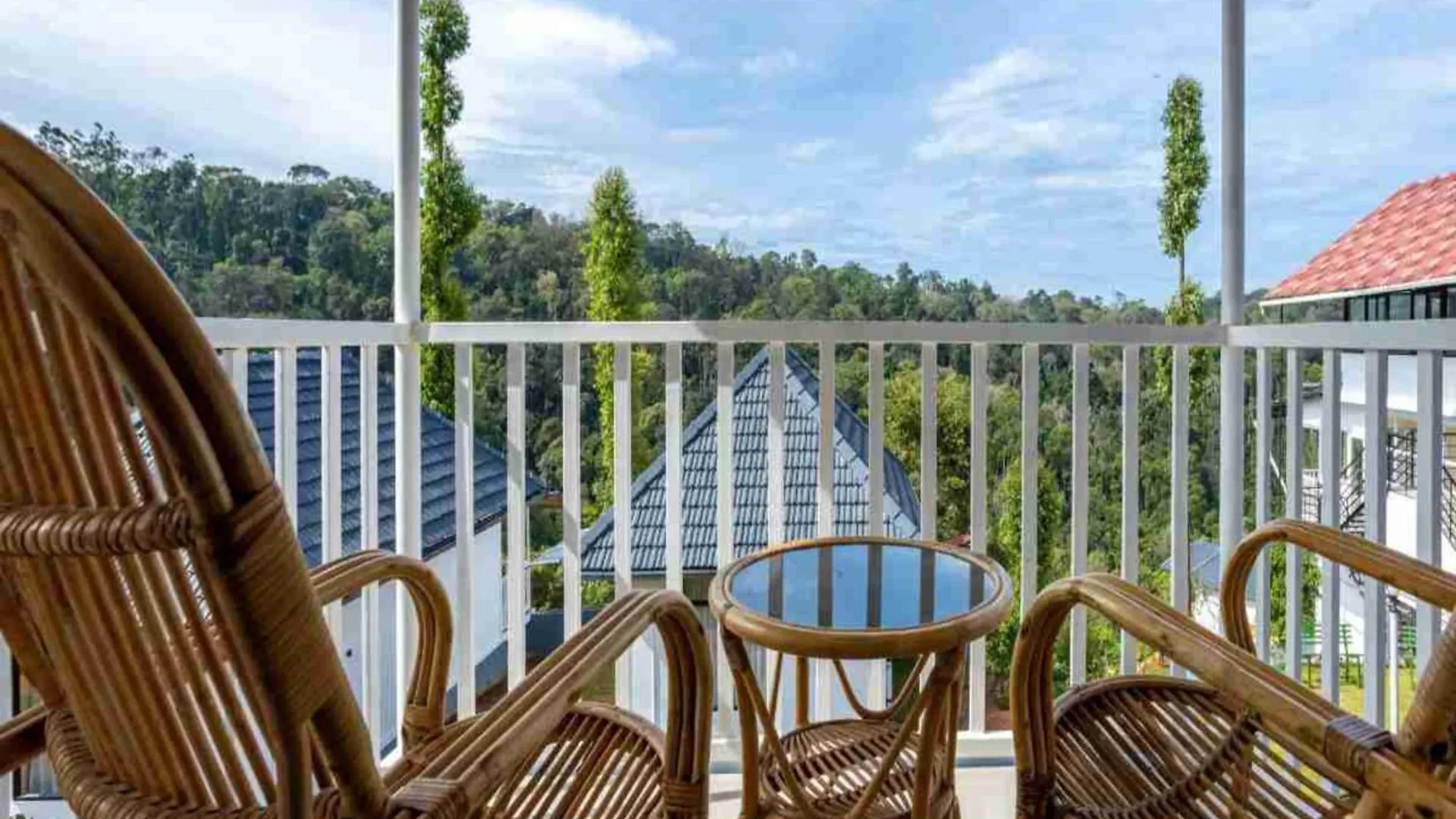 Le Serene Munnar Luxury Resorts & Spa
