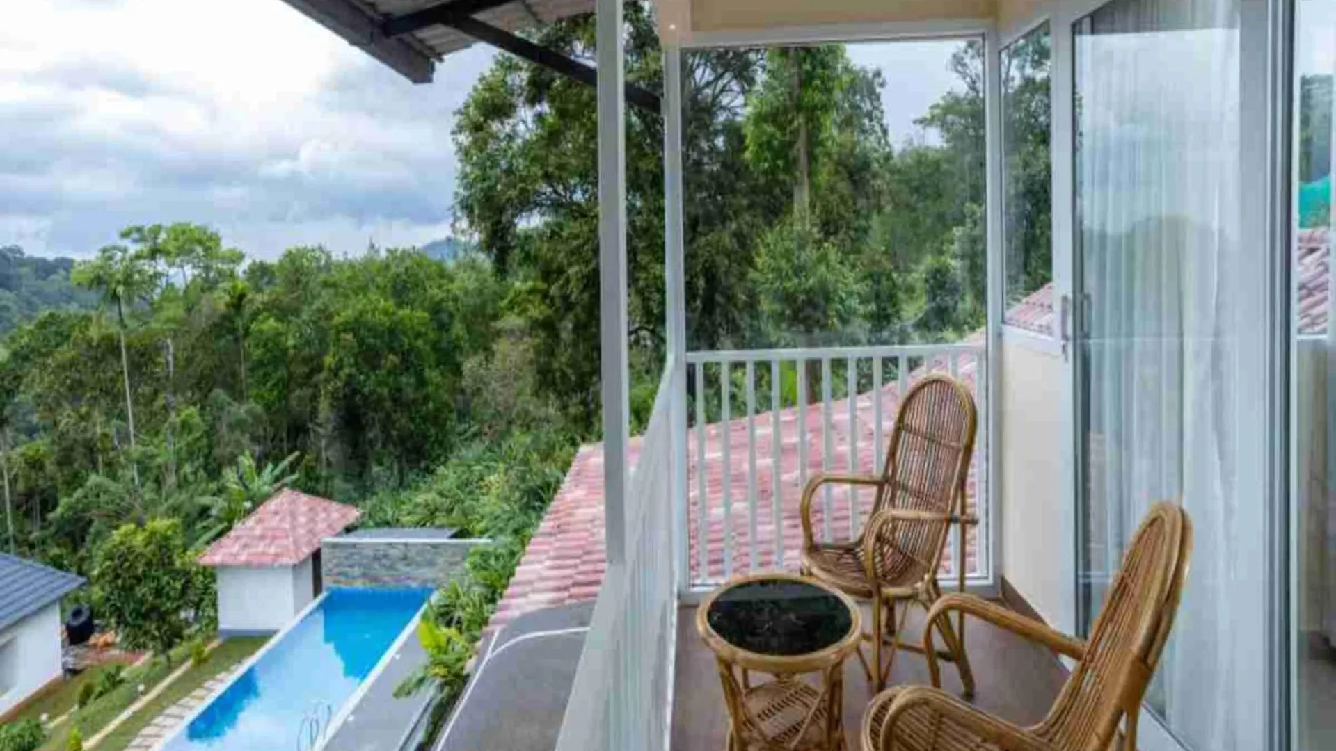 Le Serene Munnar Luxury Resorts & Spa